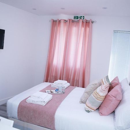 Harrow Luxury Flat With Free Parking. Apartment London Exterior photo