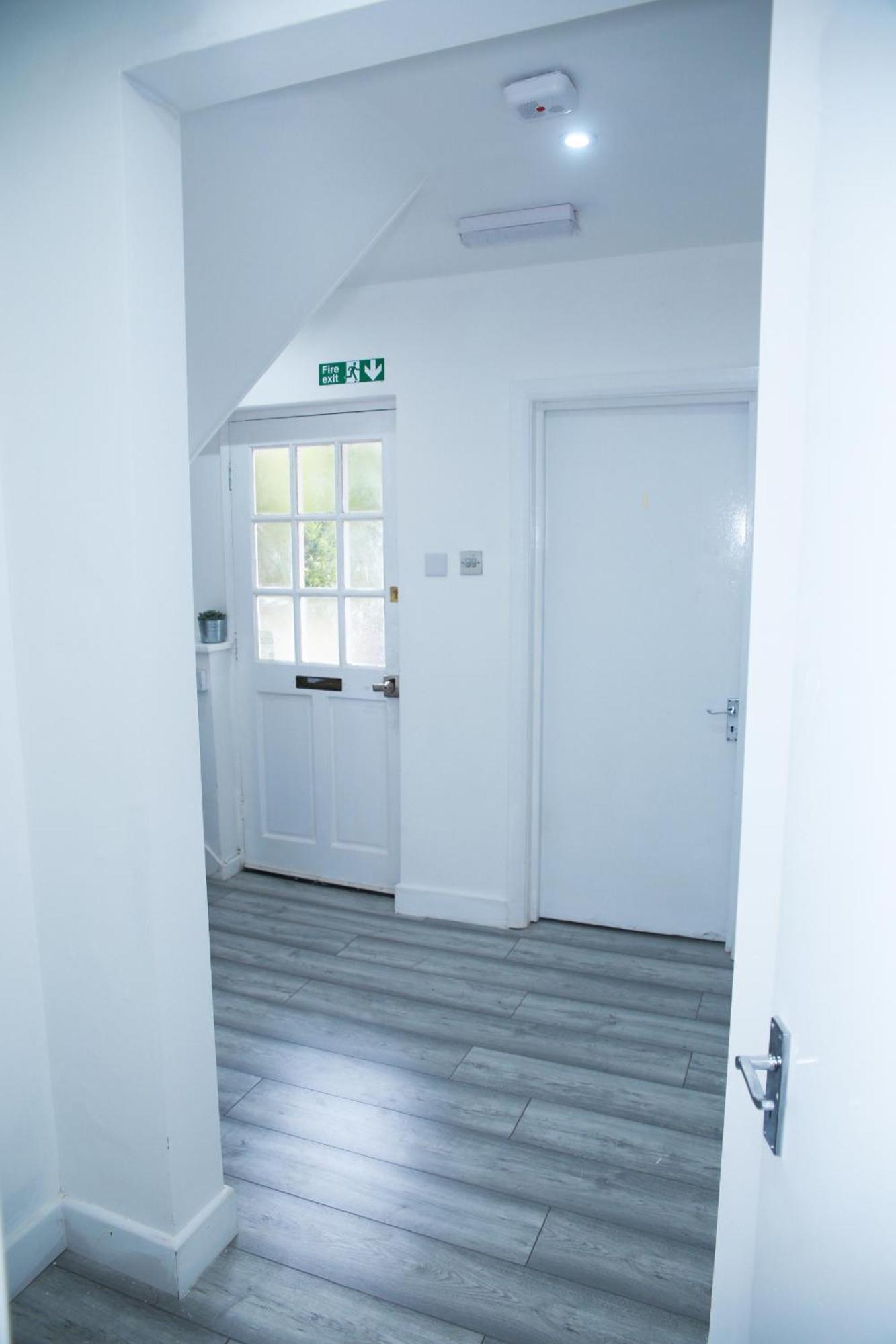 Harrow Luxury Flat With Free Parking. Apartment London Exterior photo