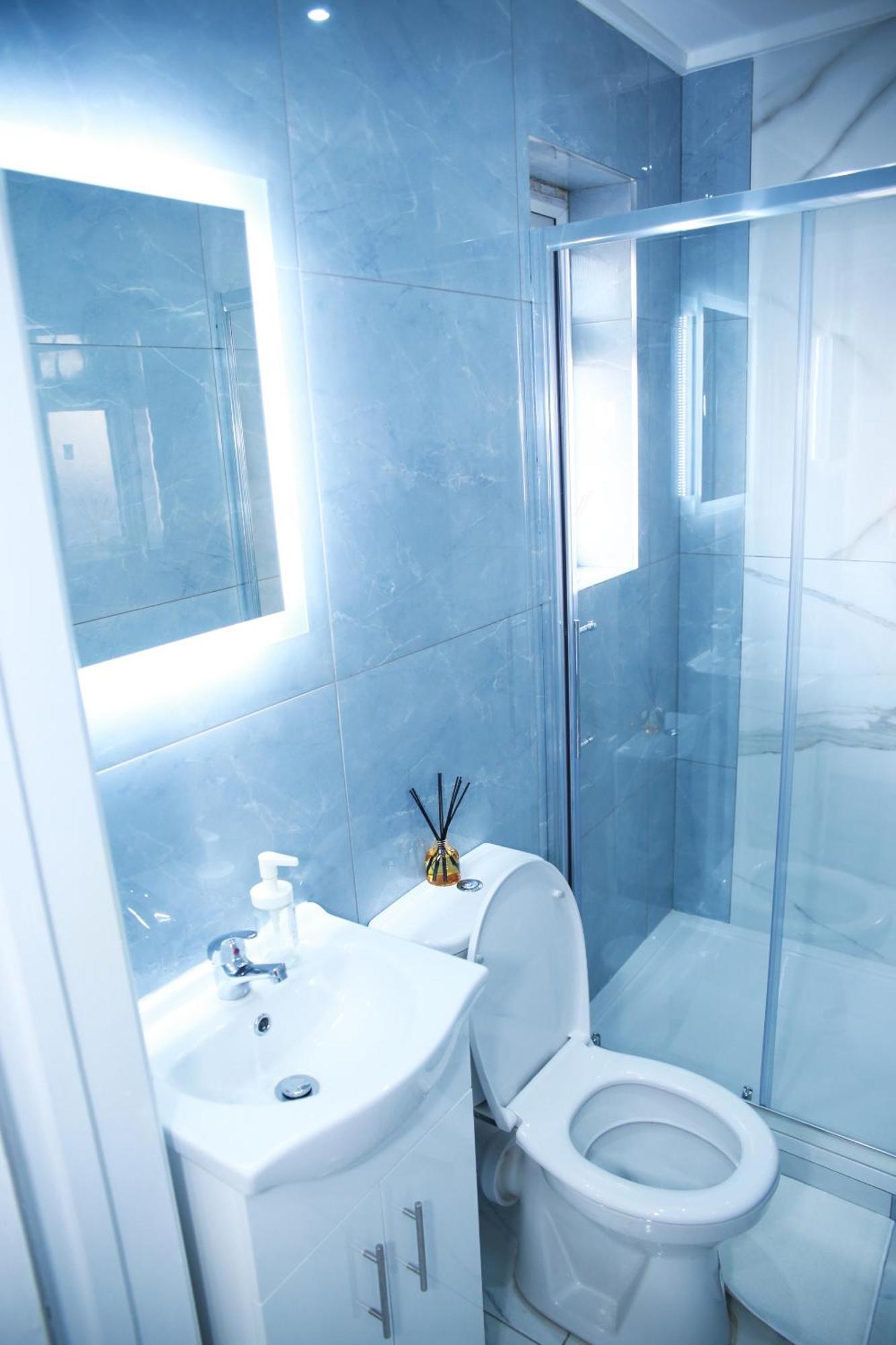 Harrow Luxury Flat With Free Parking. Apartment London Exterior photo